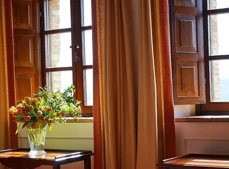 Hotel Castello Banfi - Il Borgo - Relais Et Chateaux Poggio alle Mura