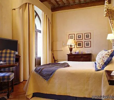 Hotel Castello Banfi - Il Borgo - Relais Et Chateaux