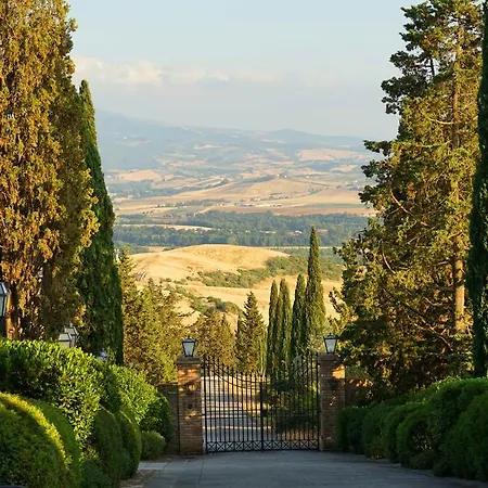 Szálloda Castello Banfi - Il Borgo - Relais Et Chateaux