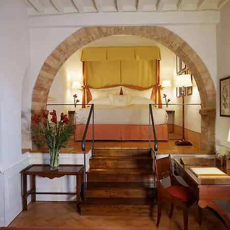 Castello Banfi - Il Borgo - Relais Et Chateaux Hotel